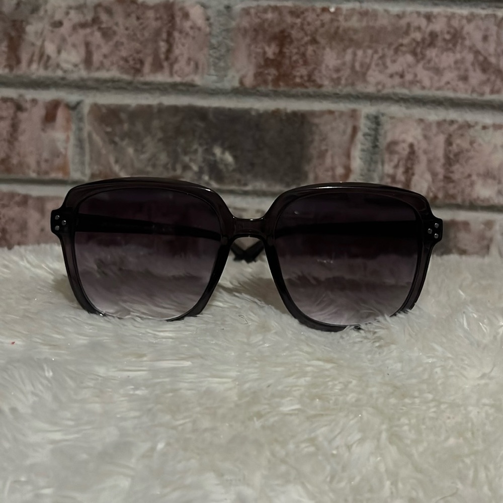 Womens square purple tent sunglasses